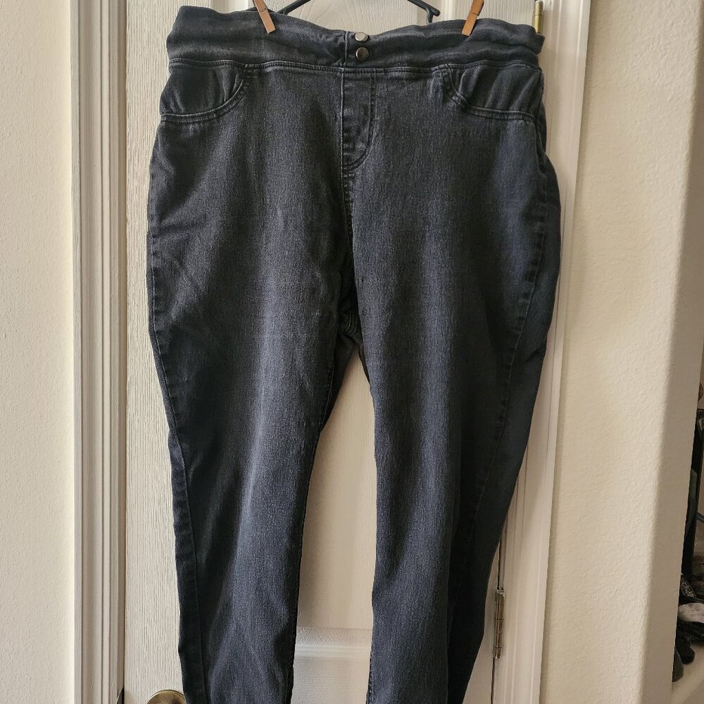 Terra & Sky Grey/Black Wash Jeggings size 1X